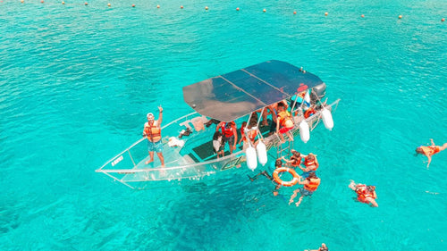 Lancha Transparente Bajo el Mar de Cozumel - EnvaTours